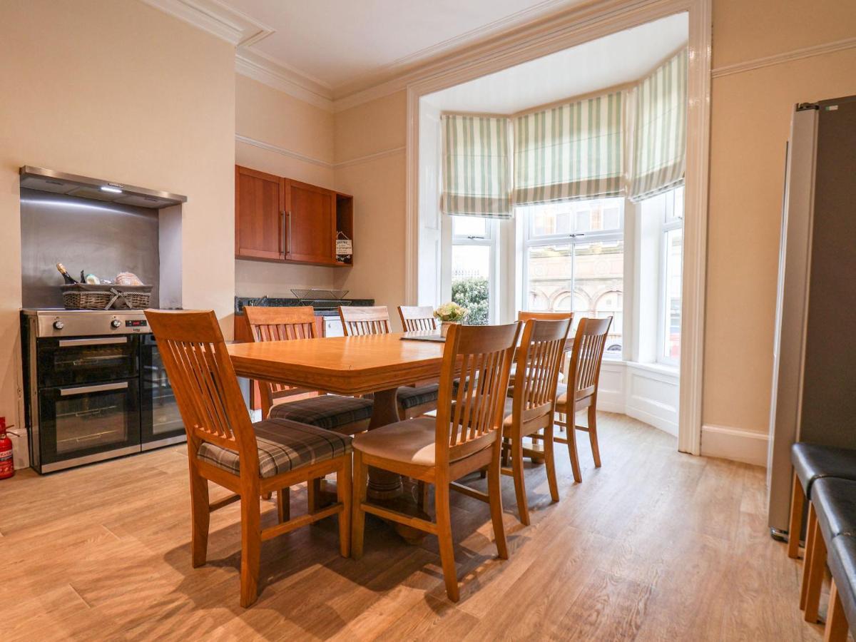4 Normanby Terrace Villa Whitby Exterior photo